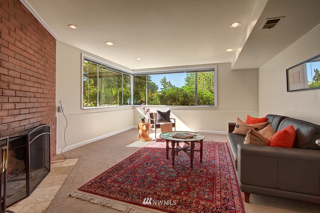 3729 Southwest Webster Street Seattle, WA 98126 - Photo 12 of 18 Gallery Image 12