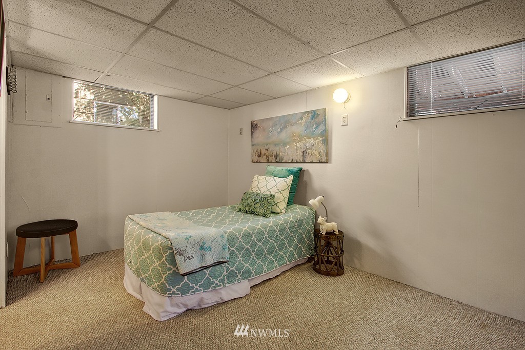 3729 Southwest Webster Street Seattle, WA 98126 - Photo 13 of 18 Gallery Image 13