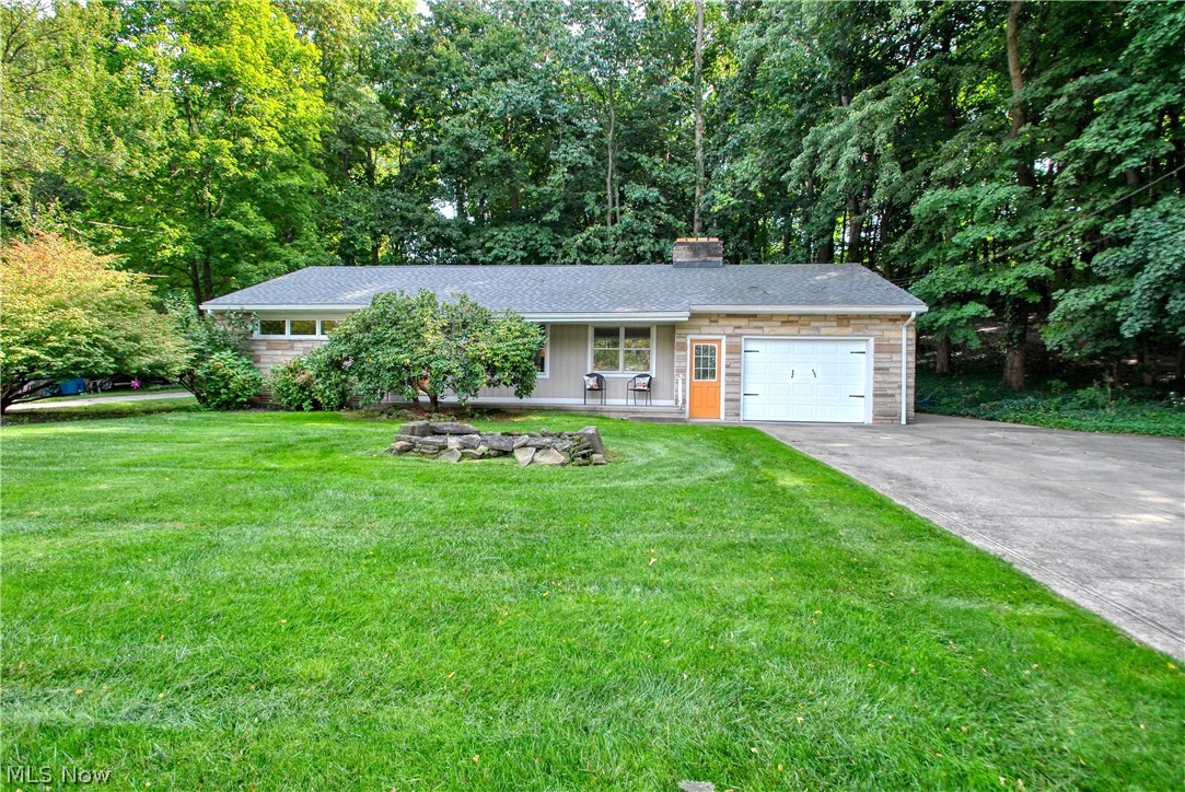 38036 Ridge Road Willoughby, OH 44094 - Photo 1 of 31