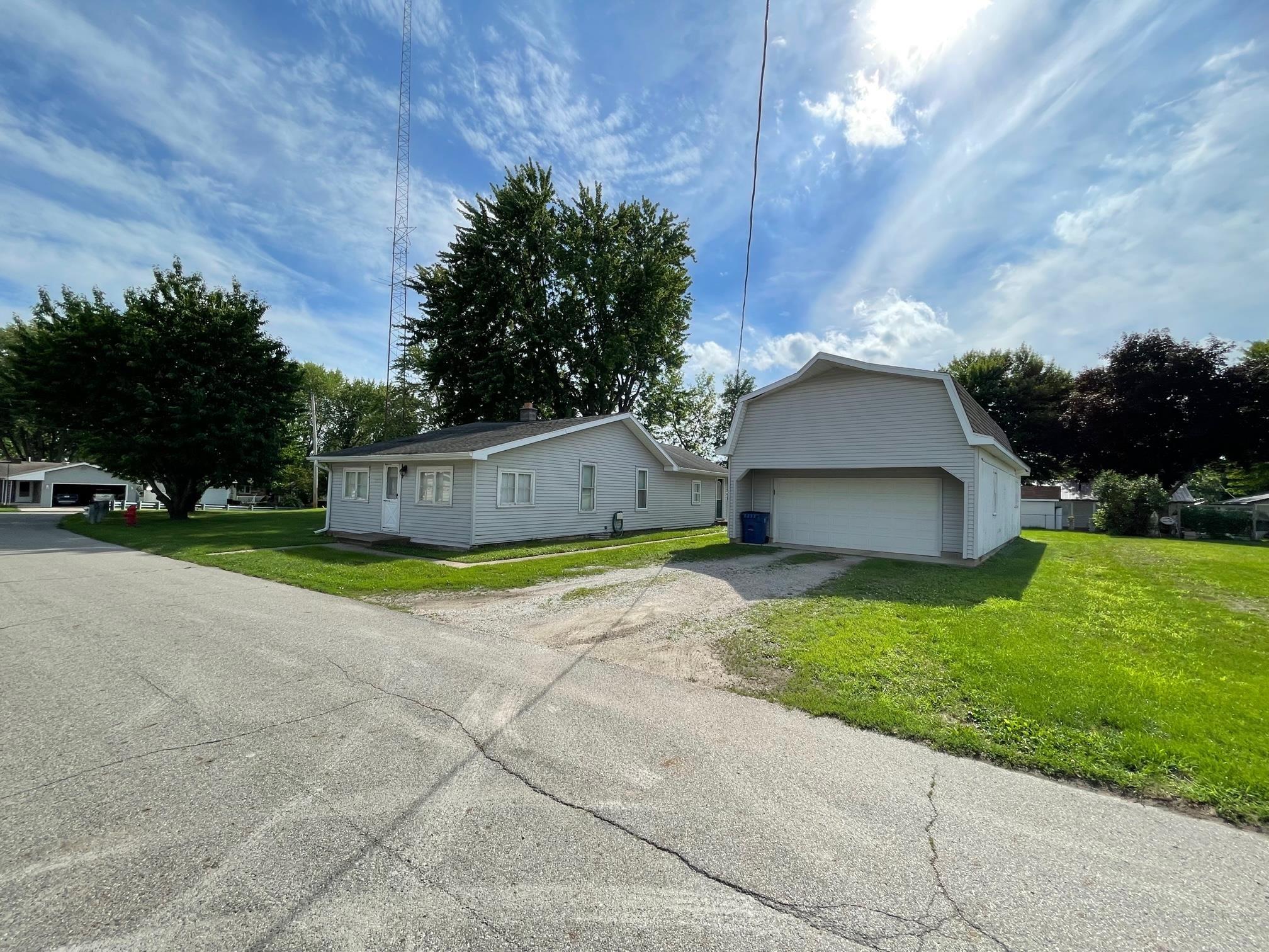 2537 Wolfs Point Drive Rochester, IN 46975 - Photo 1 of 13
