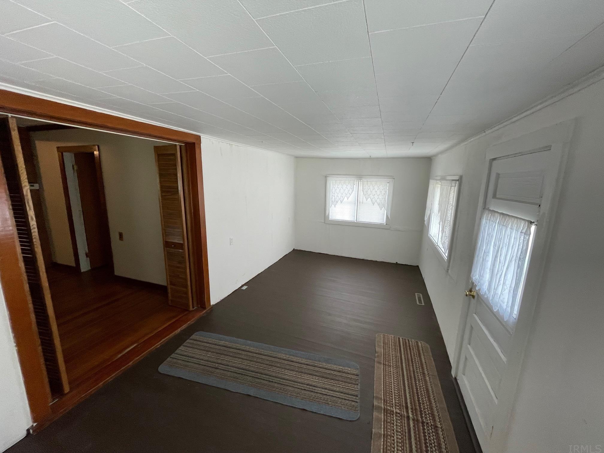 2537 Wolfs Point Drive Rochester, IN 46975 - Photo 8 of 13