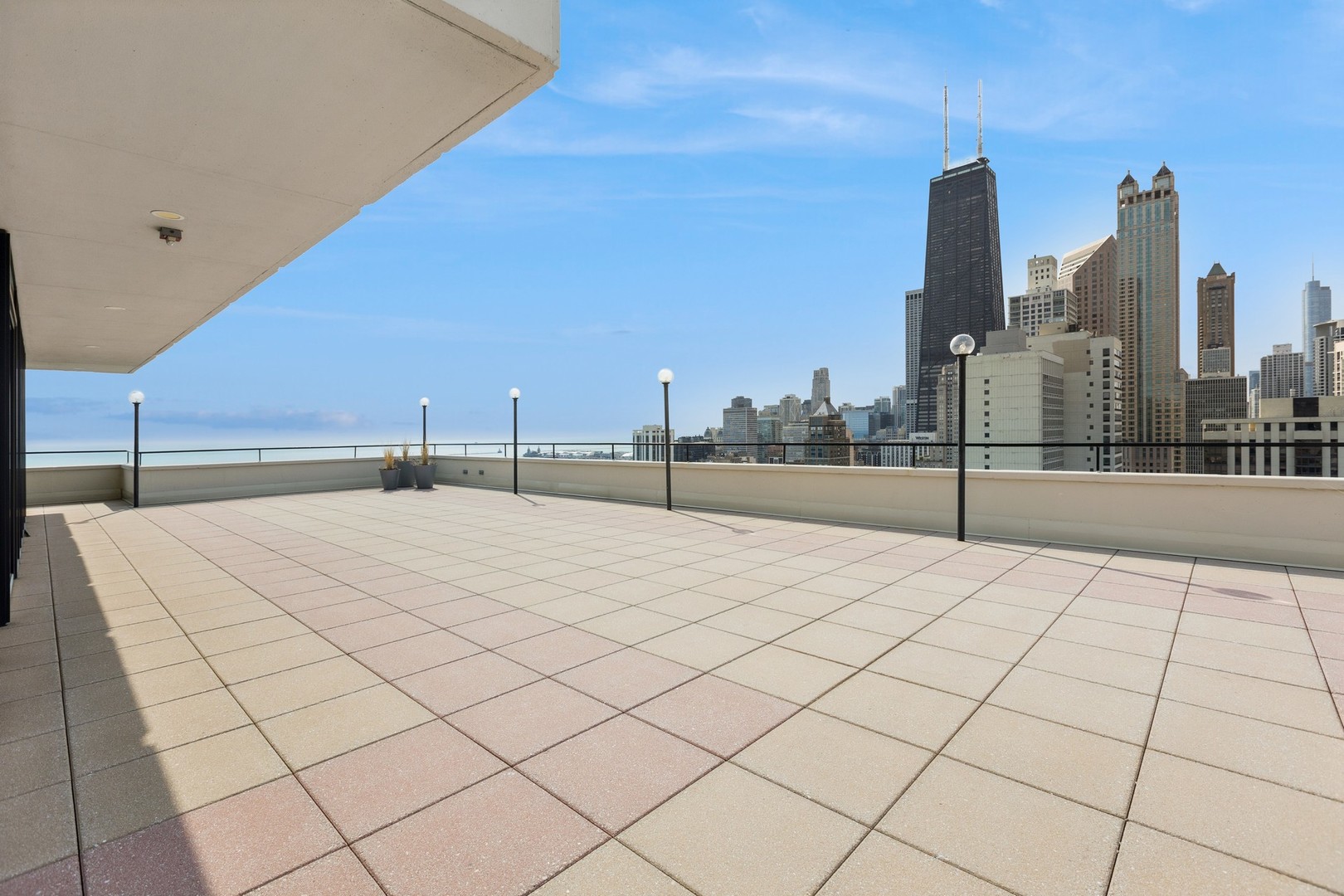 1212 North Lake Shore Drive, Unit 16BS Chicago, IL 60610 - Photo 26 of 26 a view of a terrace