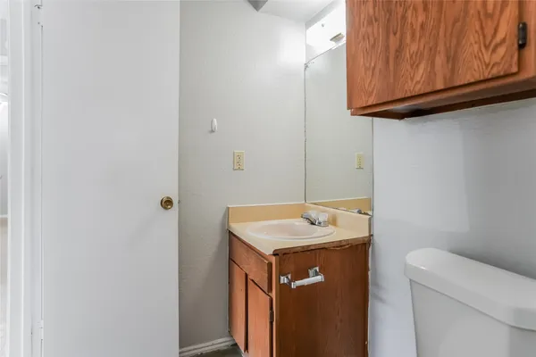 $1,395 | 6801 Stonleigh Place, Unit B, Austin, TX 78744