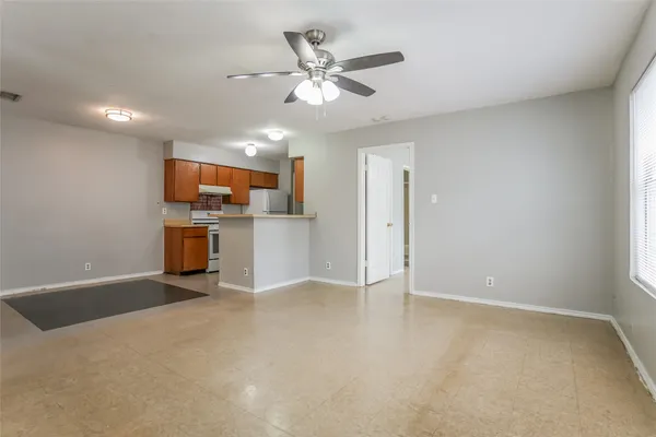 $1,395 | 6801 Stonleigh Place, Unit B, Austin, TX 78744