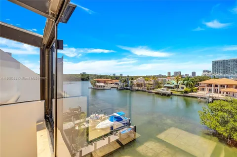 $839,000 | 401 Poinciana Island Drive, Unit 1225, Sunny Isles Beach, FL 33160