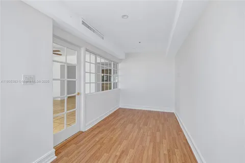 $839,000 | 401 Poinciana Island Drive, Unit 1225, Sunny Isles Beach, FL 33160