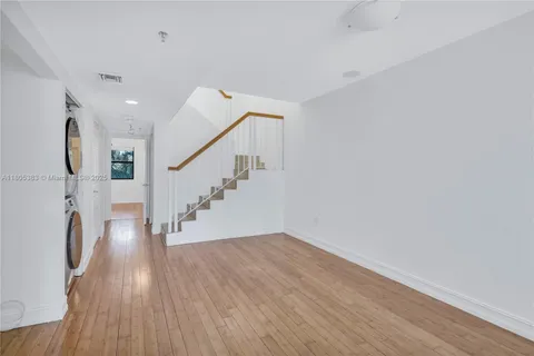 $839,000 | 401 Poinciana Island Drive, Unit 1225, Sunny Isles Beach, FL 33160