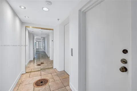 $839,000 | 401 Poinciana Island Drive, Unit 1225, Sunny Isles Beach, FL 33160