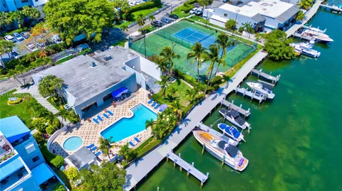 $839,000 | 401 Poinciana Island Drive, Unit 1225, Sunny Isles Beach, FL 33160