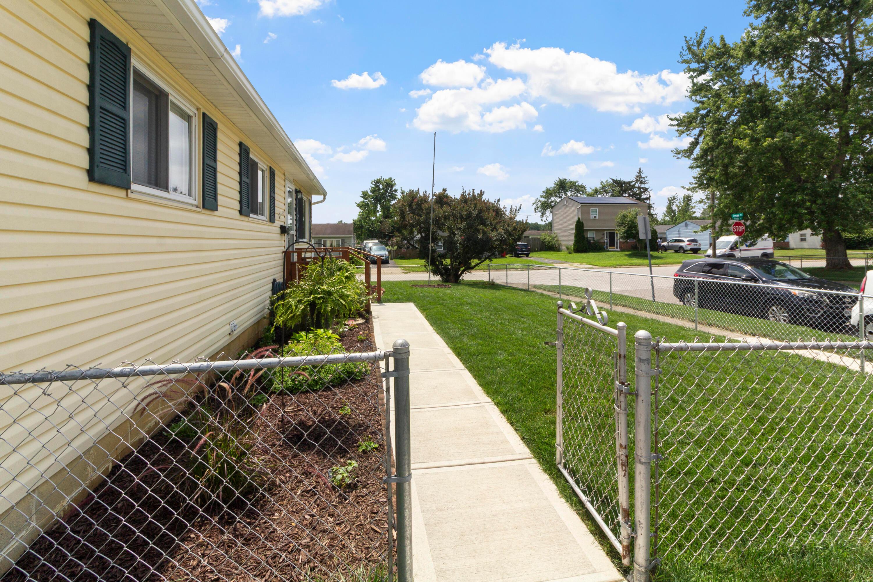 3418 Everson Road West Columbus, OH 43232 - Photo 28 of 30 3418 Everson Rd W (29)