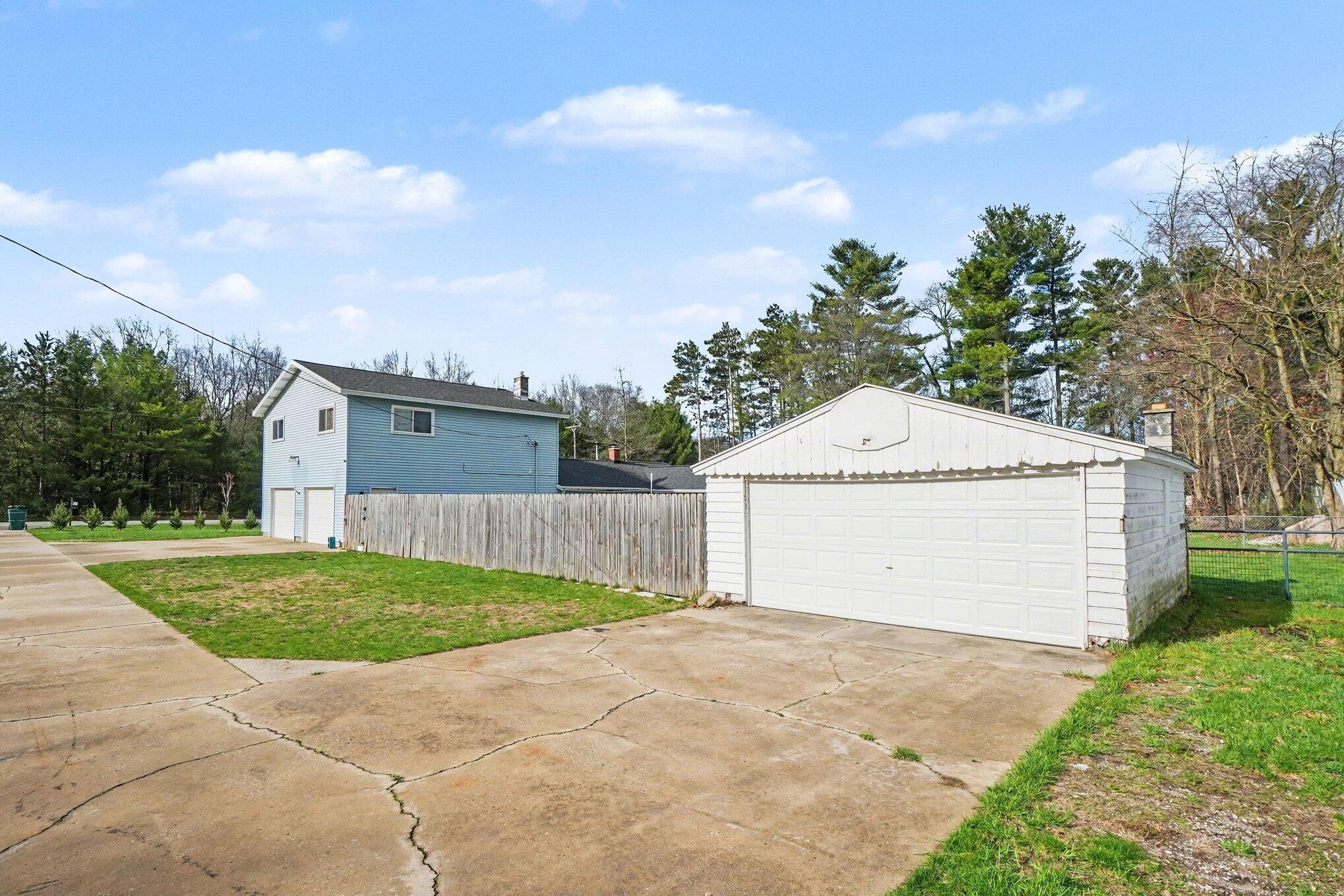 184 East Tyler Road Muskegon, MI 49445 - Photo 23 of 27 036_file_4973