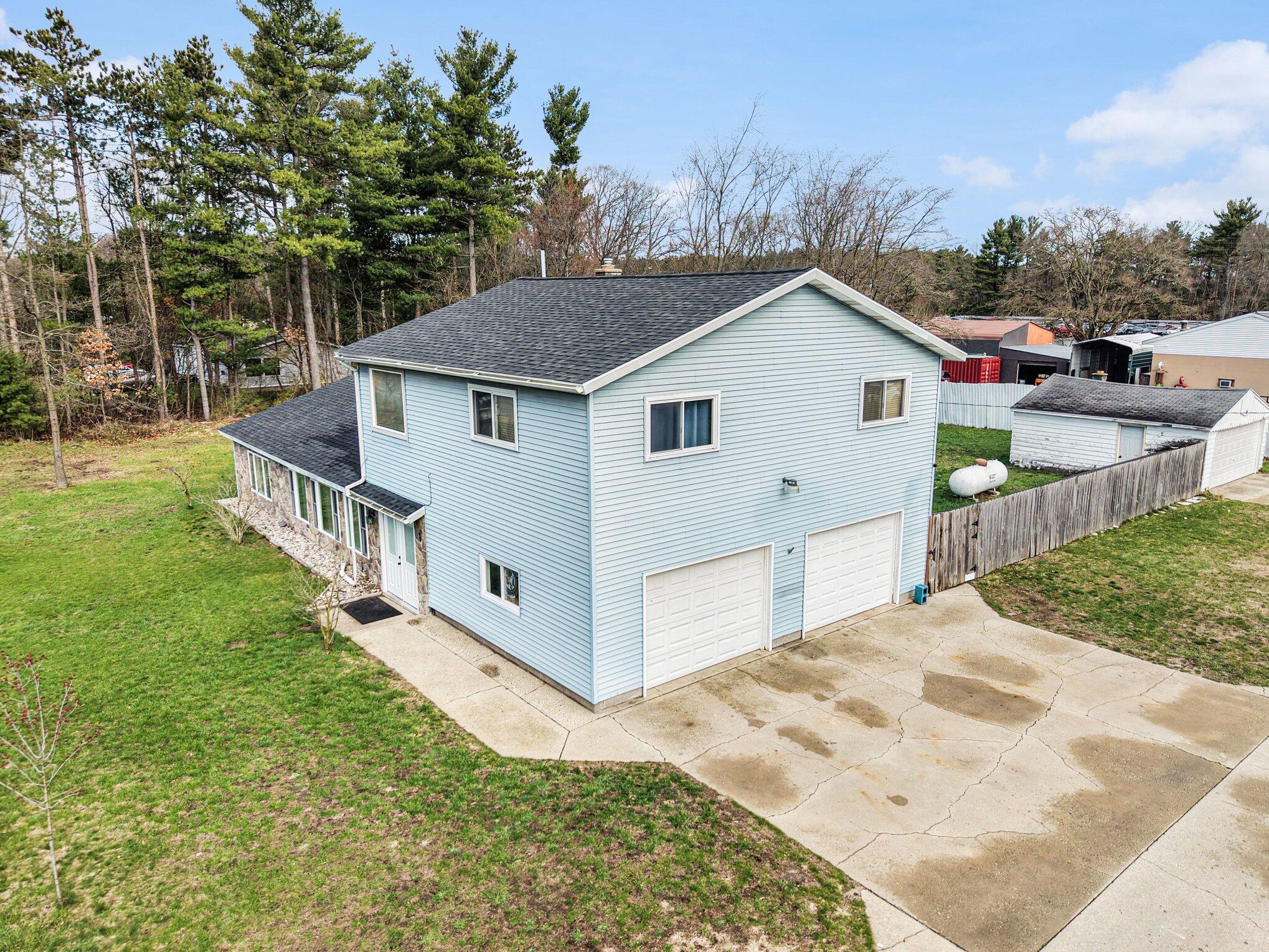 184 East Tyler Road Muskegon, MI 49445 - Photo 26 of 27 038_file_3133