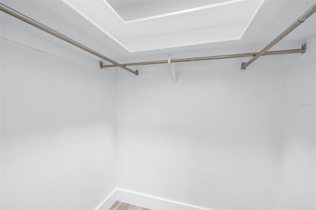 6312 Fairway Boulevard Apollo Beach, FL 33572 - Photo 21 of 58 a view of a small space