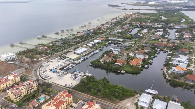 $345,000 | 6312 Fairway Boulevard, Apollo Beach, FL 33572