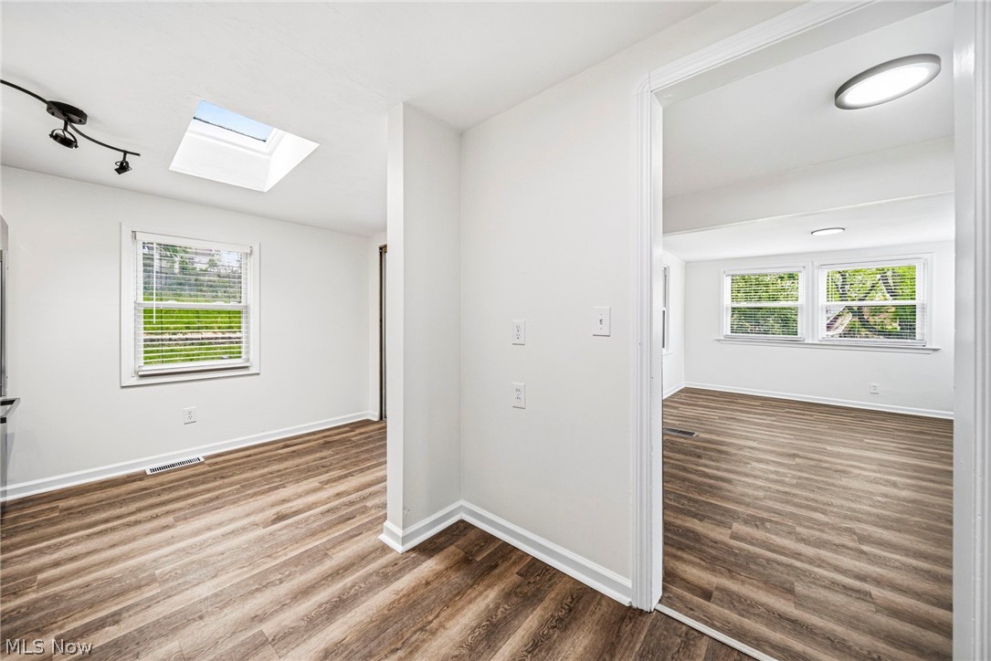3579 Lloyd Road Cleveland, OH 44111 - Photo 13 of 37