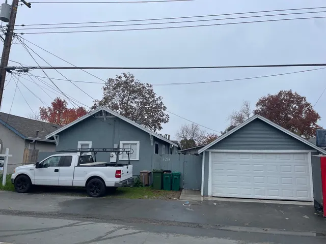 $298,900 | 421 East Elm Street, Lodi, CA 95240