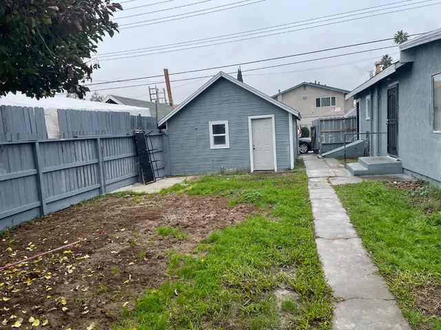 $298,900 | 421 East Elm Street, Lodi, CA 95240