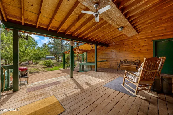 $439,000 | 2933 Wildcat Trail, Overgaard, AZ 85933