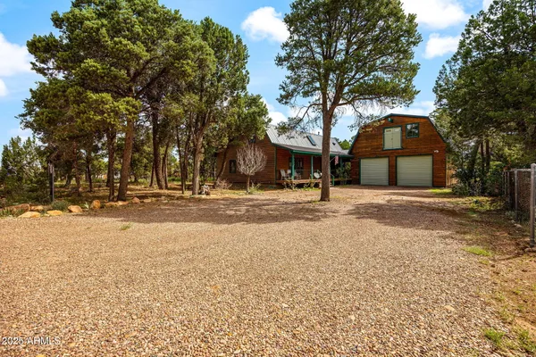$449,000 | 2933 Wildcat Trail, Overgaard, AZ 85933