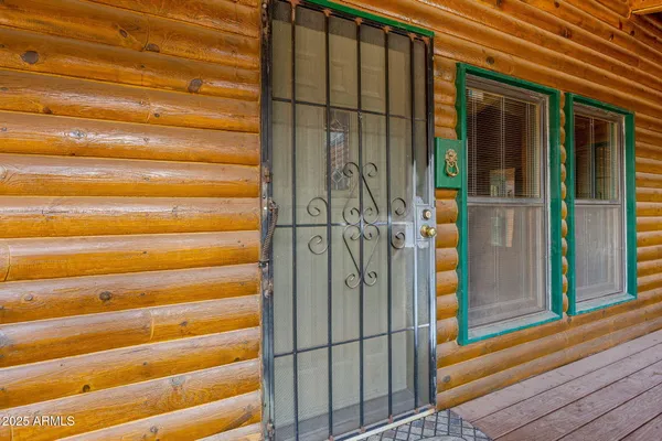$439,000 | 2933 Wildcat Trail, Overgaard, AZ 85933