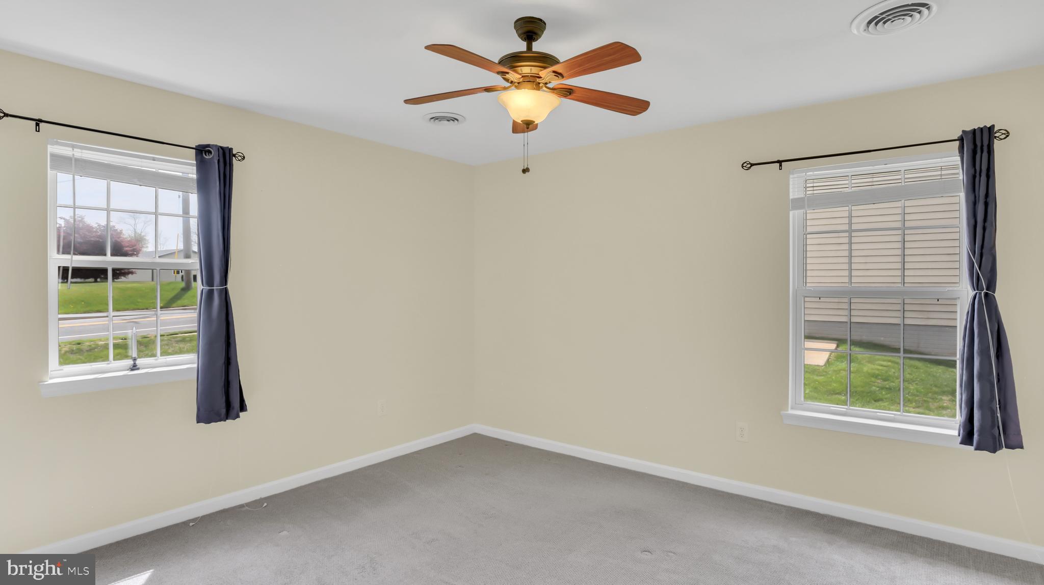1402 Burnside Drive Hampstead, MD 21074 - Photo 12 of 28