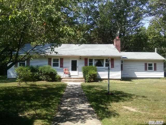98 Raynor Road Ridge, NY 11961 - Photo 1 of 1