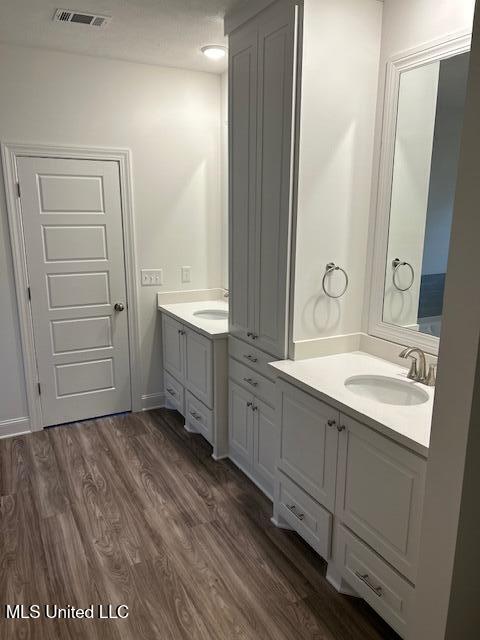 228 Bronson Bend Flowood, MS 39232 - Photo 10 of 16 Primary Bathroom