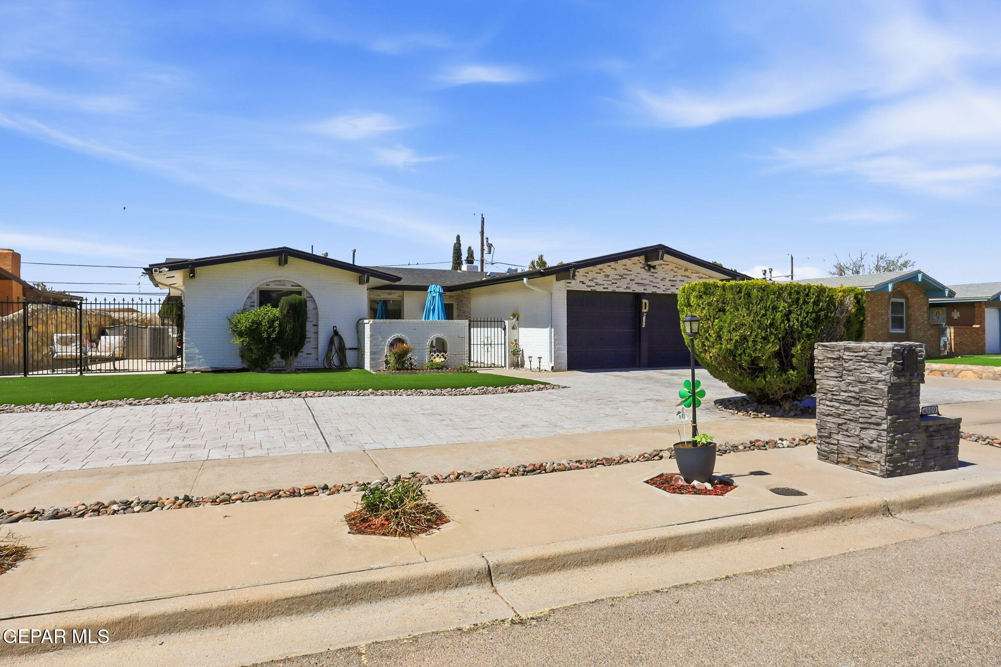 309 Rio Verde Drive El Paso, TX 79912 - Photo 2 of 34 2-web-or-mls-IMG_0303