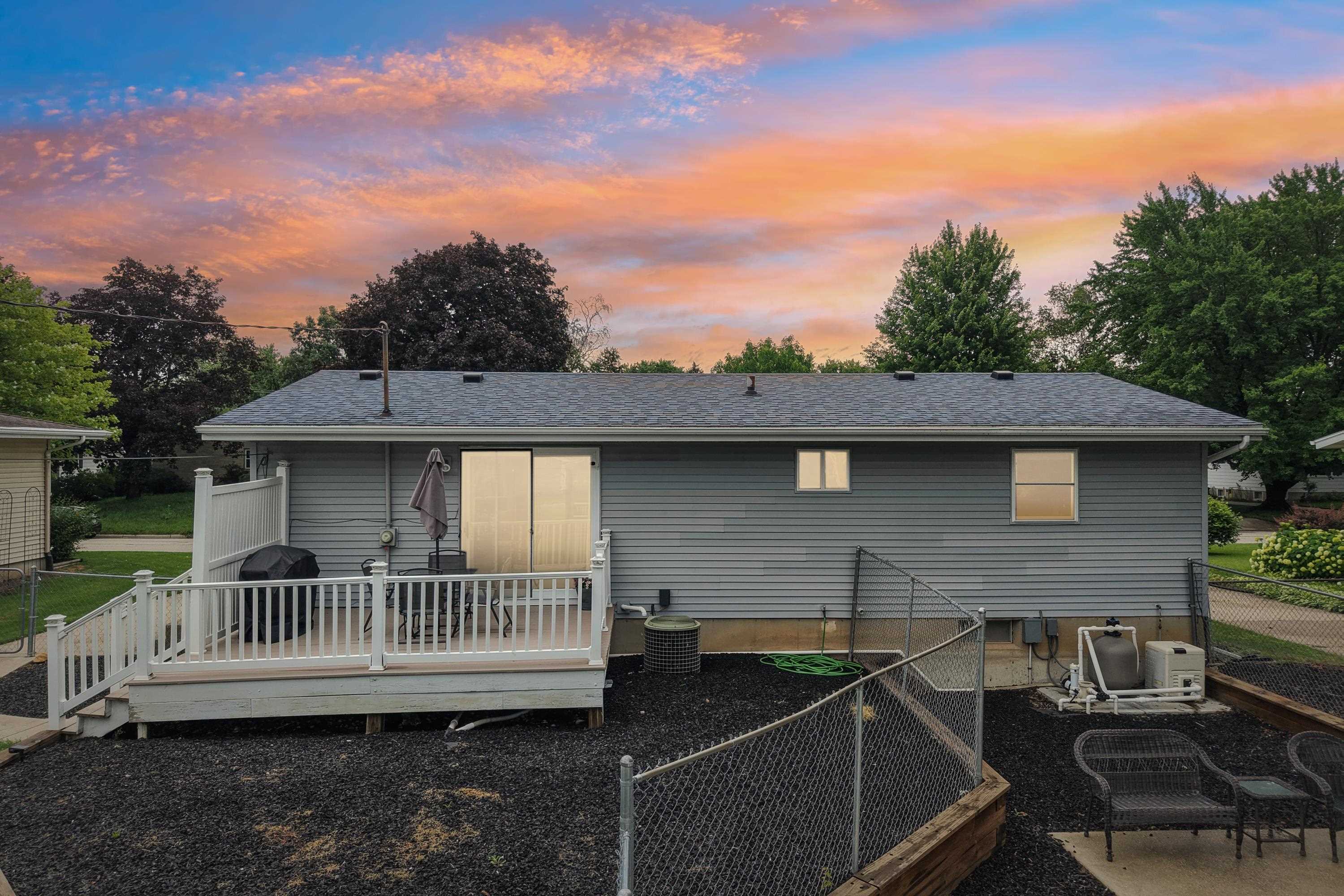 809 West Street Stoughton, WI 53589 - Photo 40 of 48