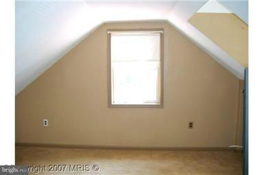 2202 Amherst Road Hyattsville, MD 20783 - Photo 4 of 6 Bedroom