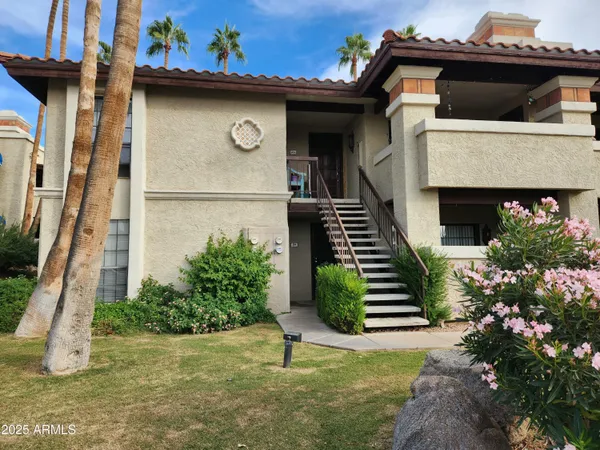 $2,700 | 7557 North Dreamy Draw Drive, Unit 184, Phoenix, AZ 85020
