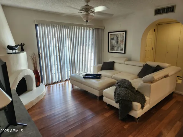 $2,750 | 7557 North Dreamy Draw Drive, Unit 184, Phoenix, AZ 85020