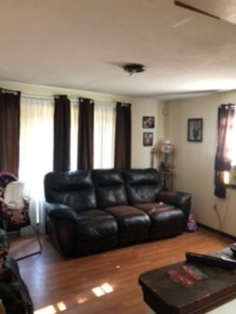 14-16 Jennings Street Springfield, MA 01119 - Photo 4 of 38