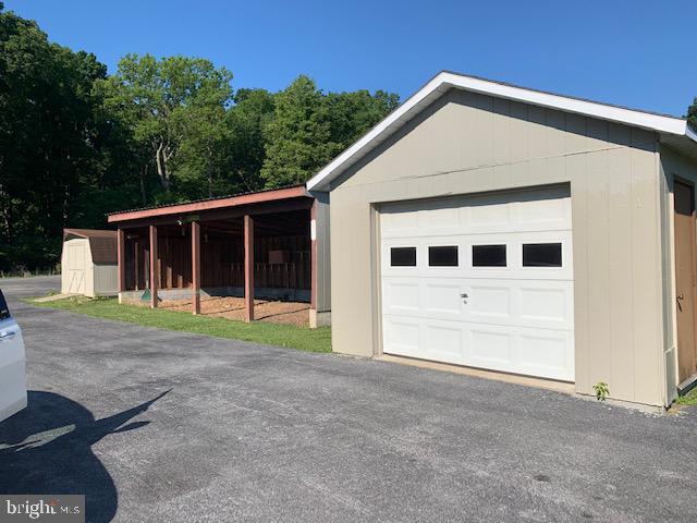 8426 Neck Road Williamsport, MD 21795 - Photo 2 of 21 Gallery Image 2