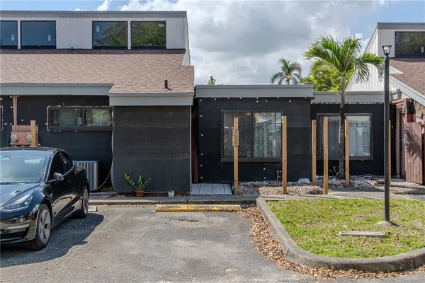 $214,900 | 1753 Northwest 74th Avenue, Unit 14, Plantation, FL 33313