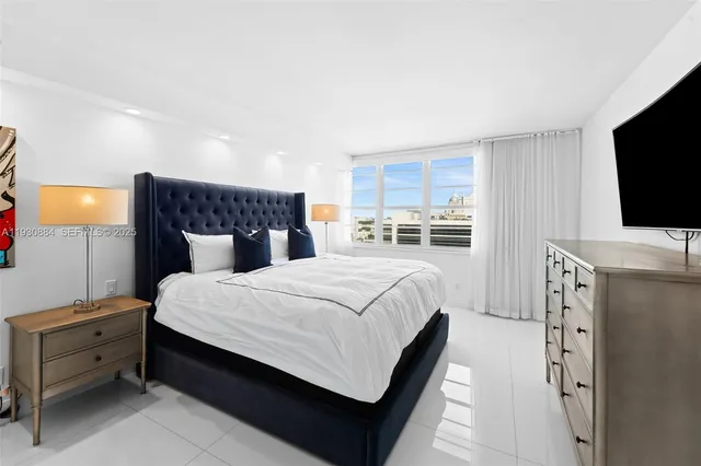 $9,500 | 100 Lincoln Road, Unit 1523, Miami Beach, FL 33139