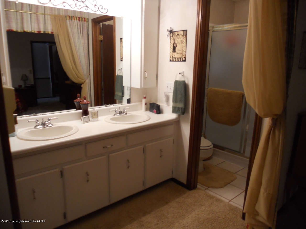6509 Drexel Road Amarillo, TX 79109 - Photo 7 of 15 Master Bath