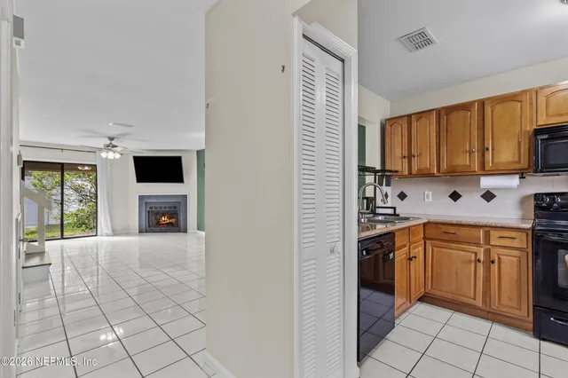 $1,600 | 8300 Plaza Gate Lane, Unit 1163, Jacksonville, FL 32217