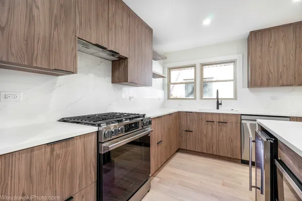 $875,000 | 1087 Andean Place, Highland Park, IL 60035