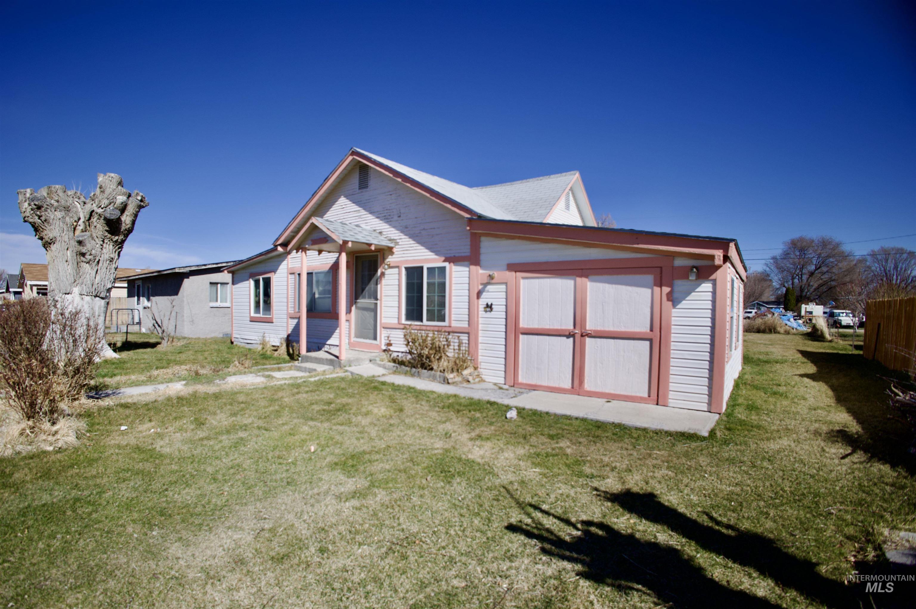 643 Conant Avenue Burley, ID 83318 - Photo 1 of 14