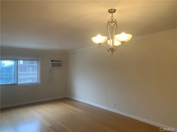 $2,100 | 3220 Altura, Unit 213, La Crescenta, CA 91214