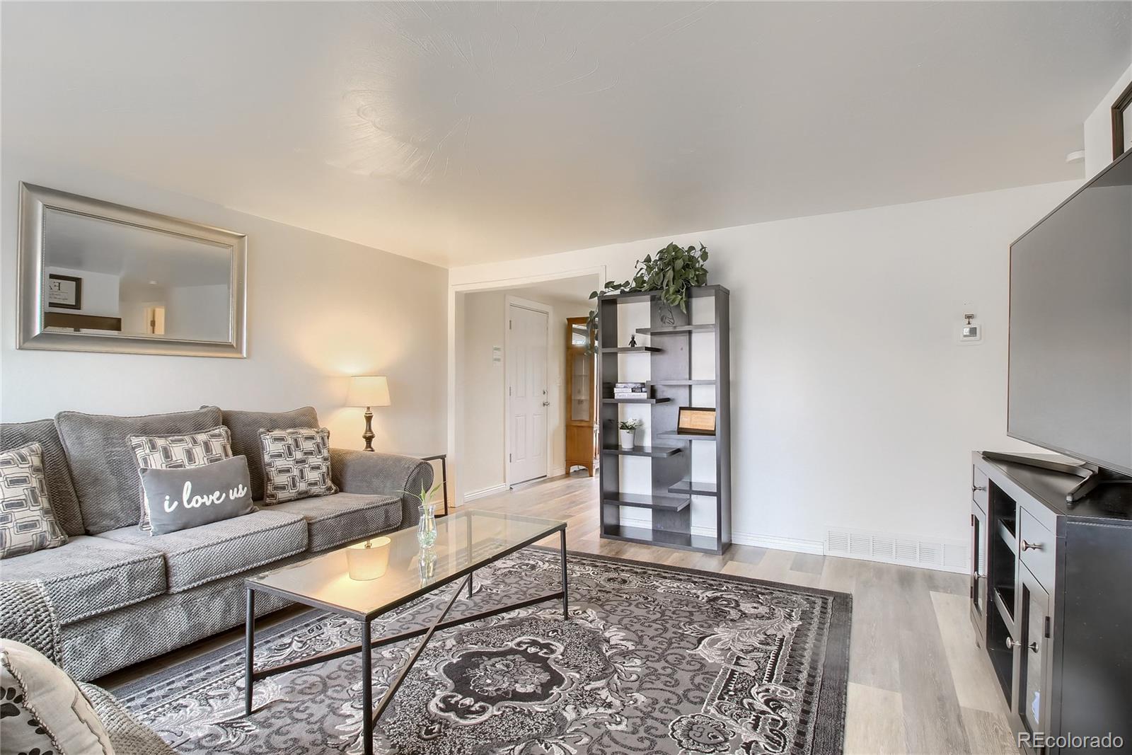 8227 Conifer Road Denver, CO 80221 - Photo 7 of 40 Gallery Image 7