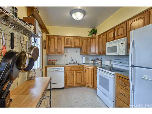 2679 Edgevale Road Columbus, OH 43221 - Photo 2 of 9