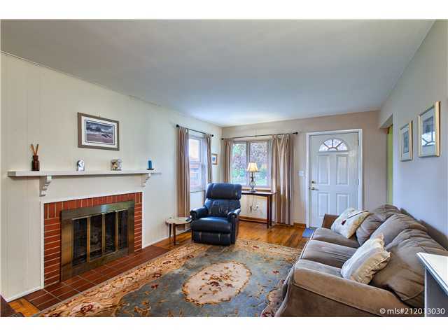 2679 Edgevale Road Columbus, OH 43221 - Photo 3 of 9