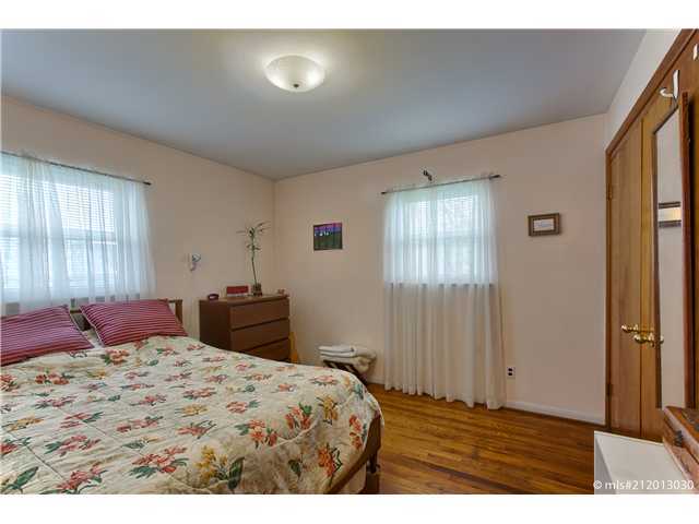 2679 Edgevale Road Columbus, OH 43221 - Photo 4 of 9