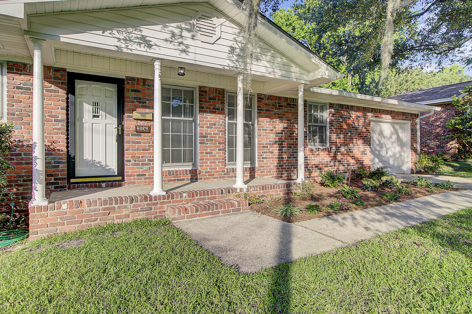 6024 Rembert Drive Hanahan, SC 29410 - Photo 5 of 34 05_5_mls