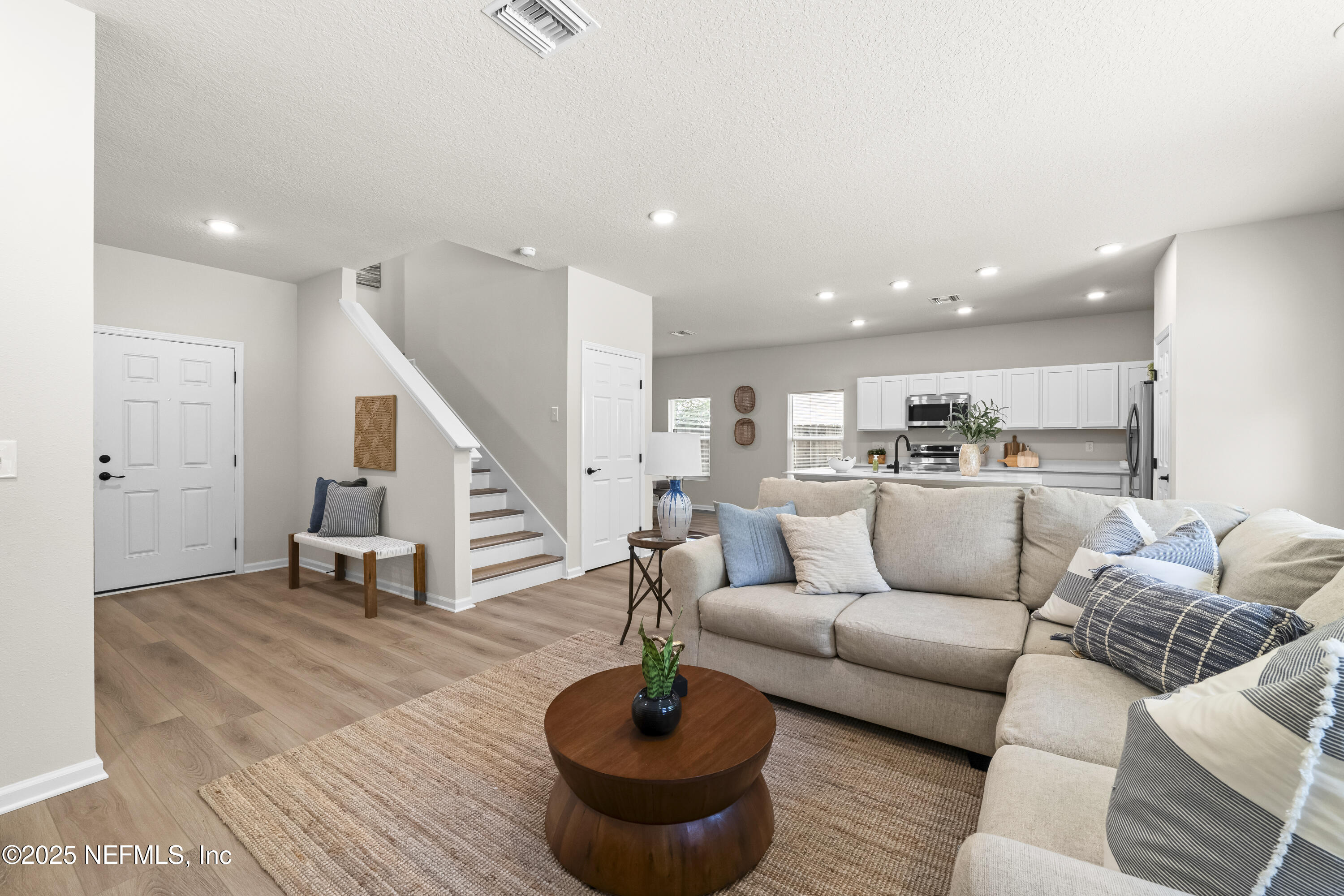 5133 Cruz Road Jacksonville, FL 32207 - Photo 7 of 31 P1273307.jpg-FULL