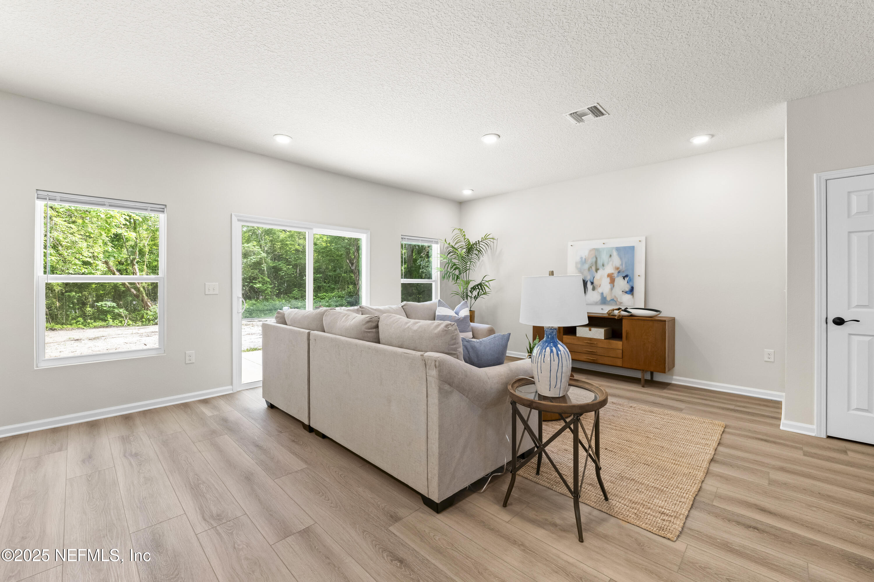 5133 Cruz Road Jacksonville, FL 32207 - Photo 9 of 31 P1273312.jpg-FULL