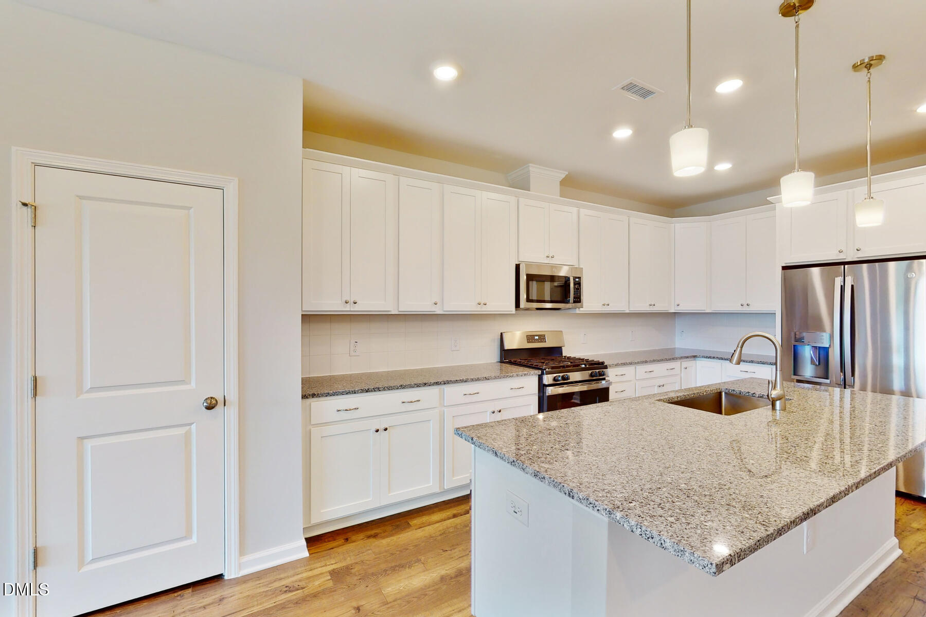 3021 Worthy Way Durham, NC 27703 - Photo 4 of 38 Kitchen 6