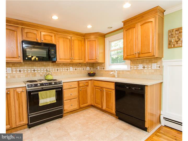 498 Northbrook Road West Chester, PA 19382 - Photo 9 of 25 Kitchen